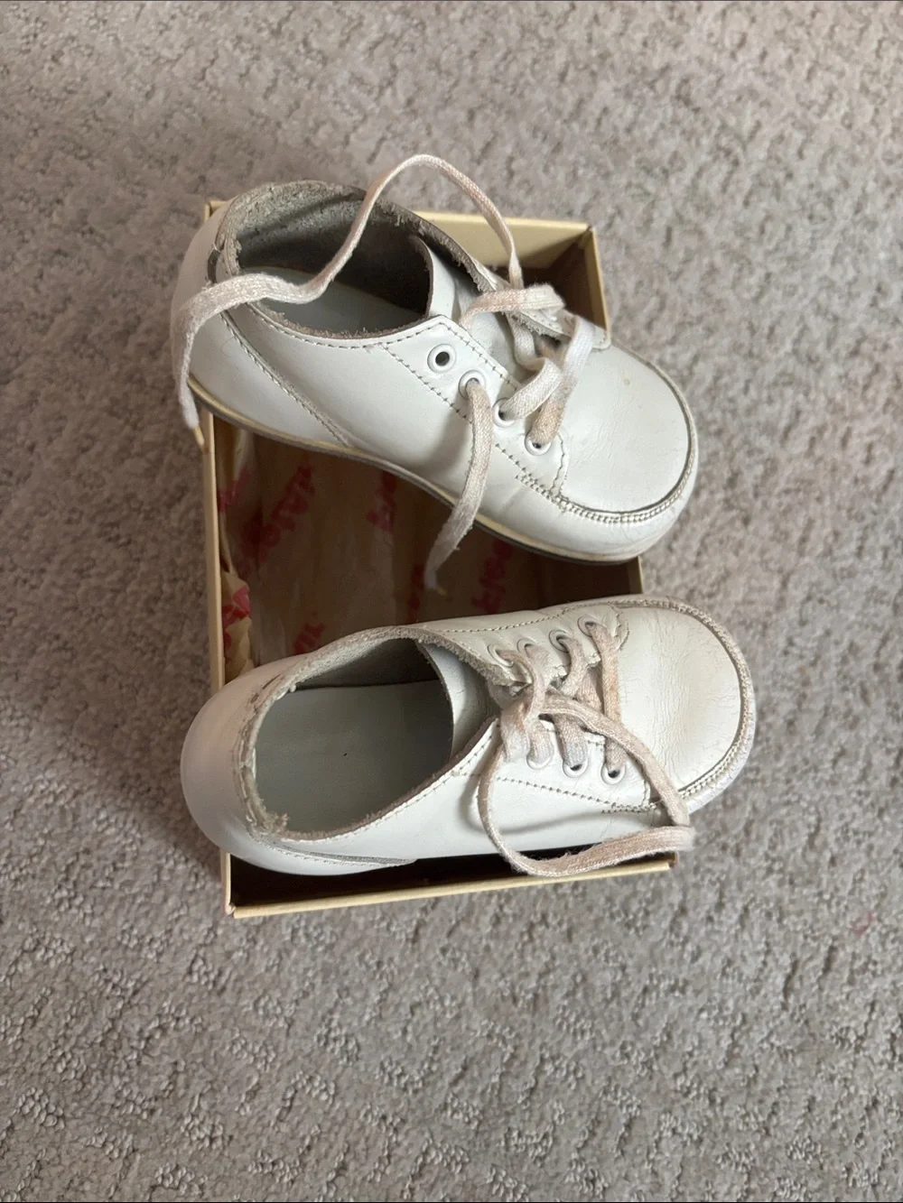 Kids White Leather Lace-Up Shoes